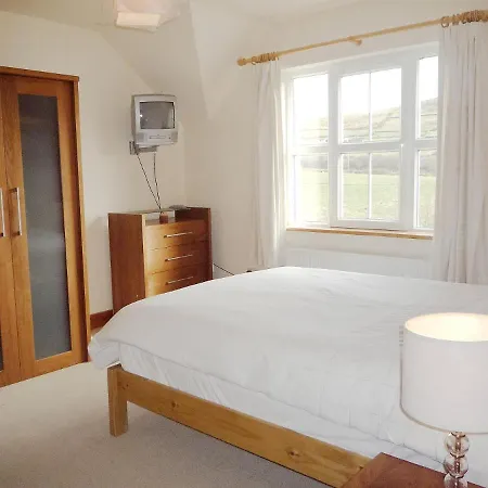 Cois Chnoic Holiday Home Dingle By Trident Holiday Homes Exterior photo
